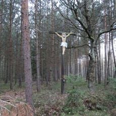 Kříž u vrchu Lom v Manětínské rezervaci