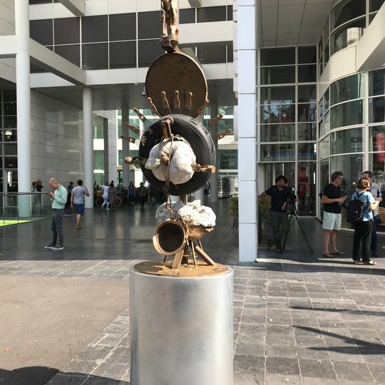 De dematerialisatie van de vijf geboden in de vijf zintuigen