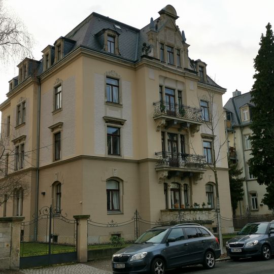 Eisenacher Straße 12