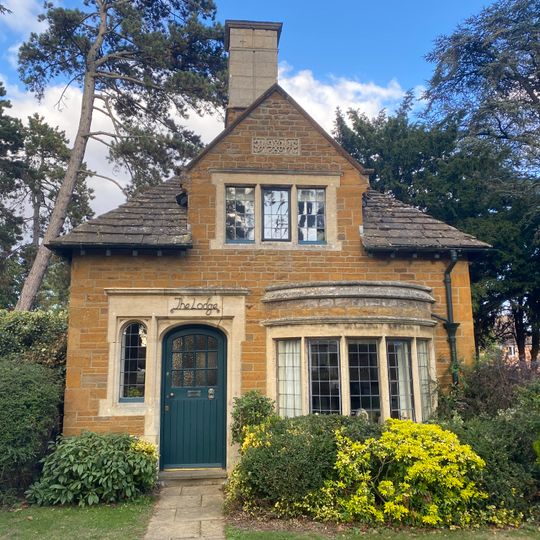Entrance Lodge, North West Of Manfield Orthopaedic Hospital