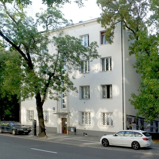 Dom przy ulicy Rozbrat 9