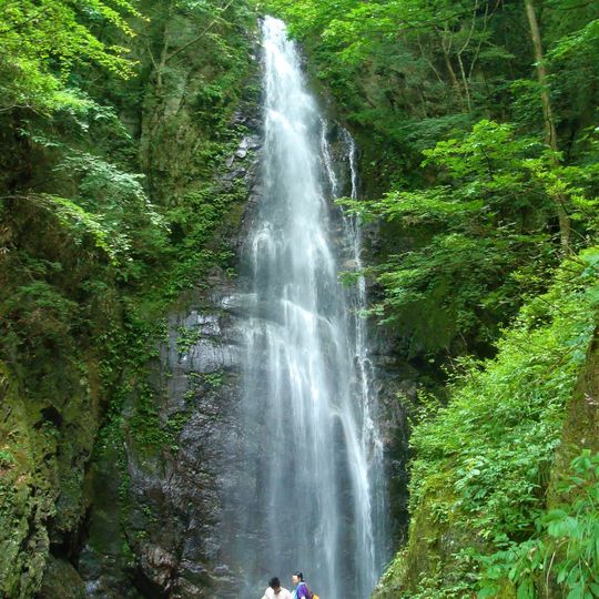 Hyakuhiro Falls