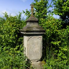 Kříž naproti domu čp. 164 v Heřmanicích v Podještědí