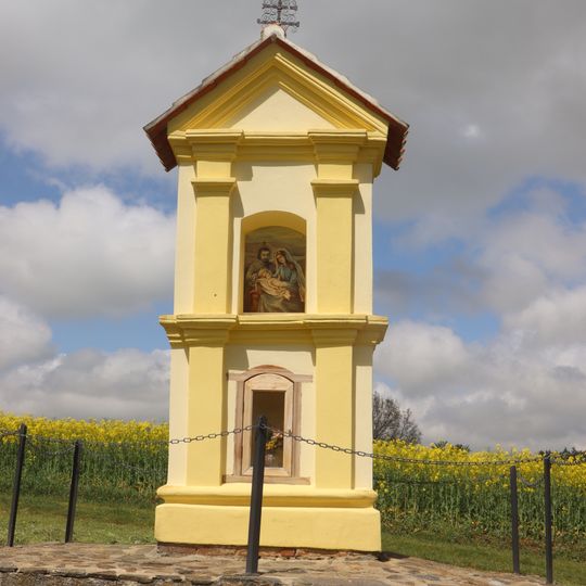 Kaplička západně od Bačkovic