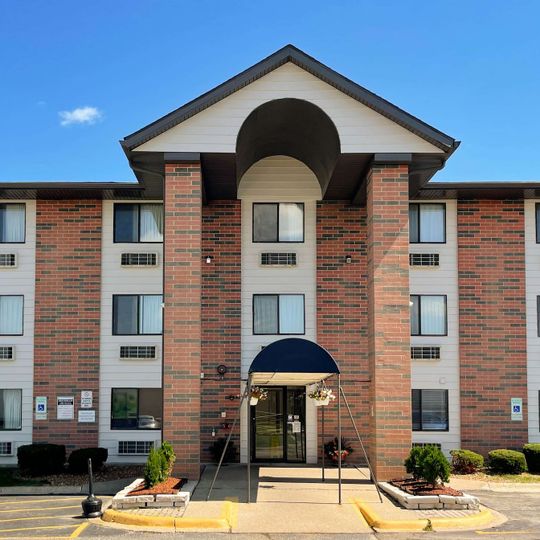 Motel 6 Elk Grove Village, IL