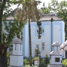 Kostol sv. Alžbety, Modrý kost. , fara