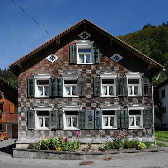 Wohnhaus, ehemaliger Bauernhof