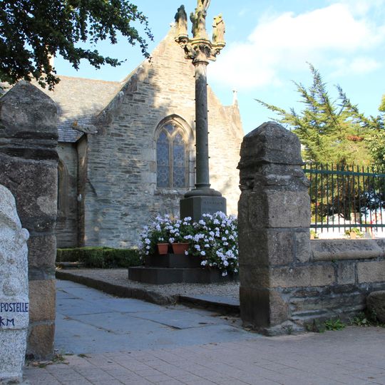 Saint-Jacques church calvary