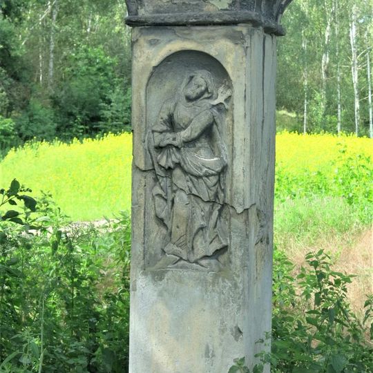 Kamenný kříž u polní cesty jihozápadně od Strkovic