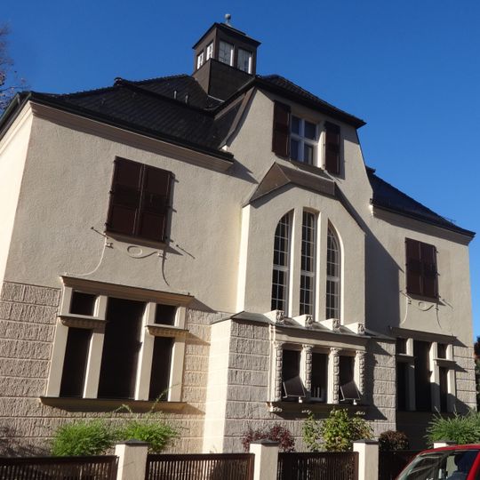 Villa Karl-Rothe-Straße 3