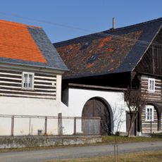 Usedlost če. 4 a če. 5