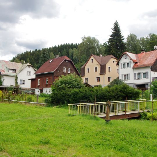 Lávka ve Stříbrné u čp. 220