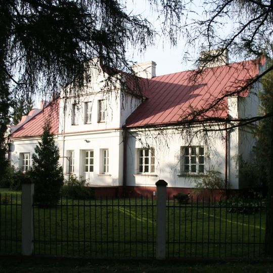 Plebania, Kościelna 1 w Jabłoniu