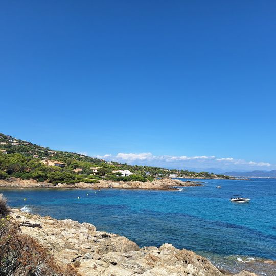 Plage calanque de Tardieu