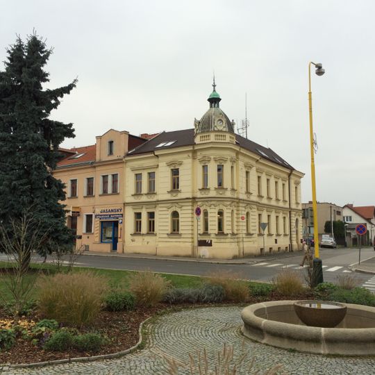 Kašna v parku Antonína Švehly v Říčanech