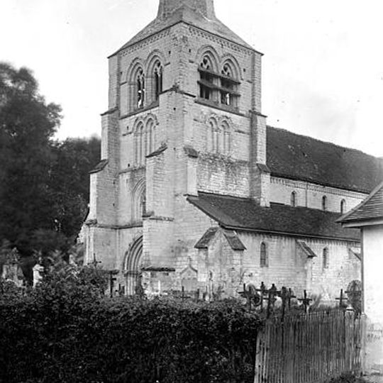 Église Saint-Pierre de Pouan-les-Vallées