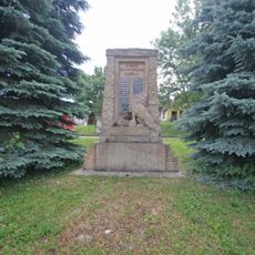 Pomník padlým v Lužanech