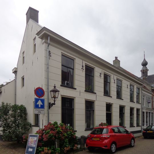 Peperstraat 6, Buren