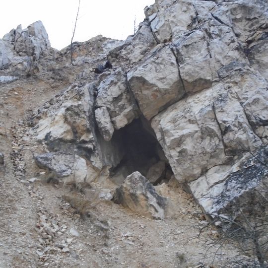 Jászfalui Omladékos Cave