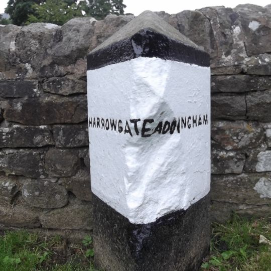 Guidestone, Bolton Bridge, old cut off road eastwards