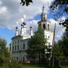 Троицкая церковь с интерьером (Петровское)