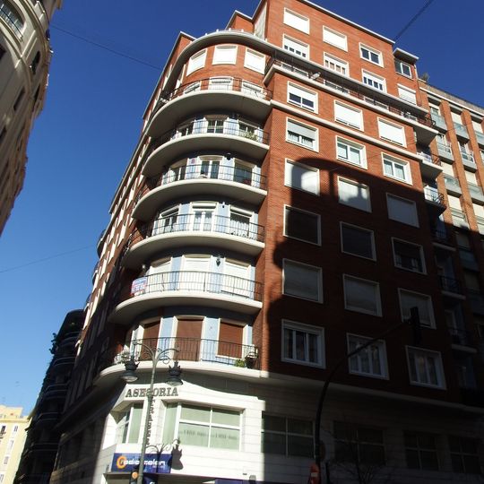 Building at 24 Oest avenue, Valencia