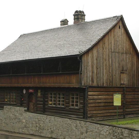 Drewniany dom, tzw. Dom Sukienników