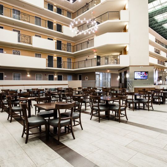 Embassy Suites by Hilton Memphis