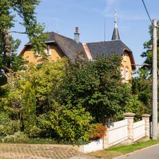 Villa mit Villengarten und Einfriedung Bahnhofstraße 7