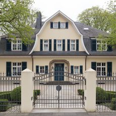 Friedrich-Wilhelm-Straße 14