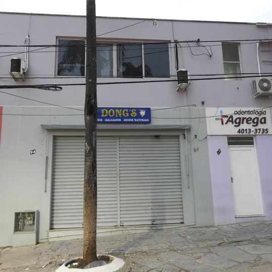 Imóvel à Praça da Bandeira, nº 58