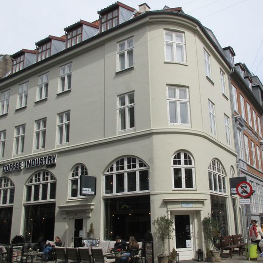 Fiolstræde 20