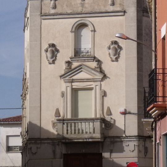 Building at 11 Santiago Apóstol street, Camporrobles