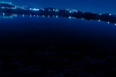 À noite 0