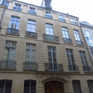 Immeuble, 32 rue Saint-Guillaume