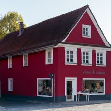 Wohn- und Geschäftshaus