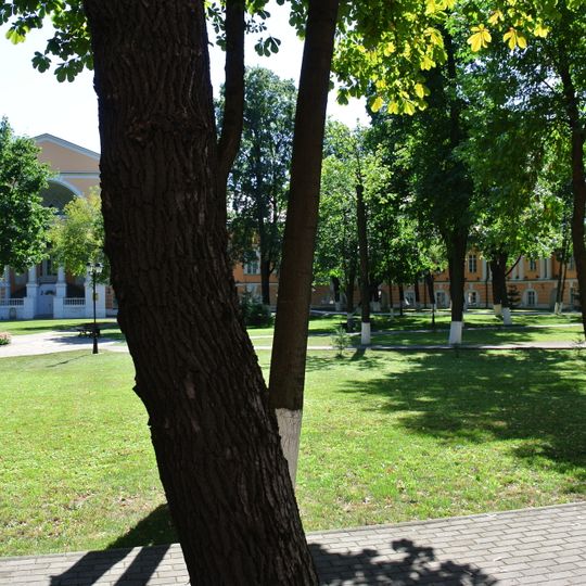 Улица Казакова 18 c1, Парк