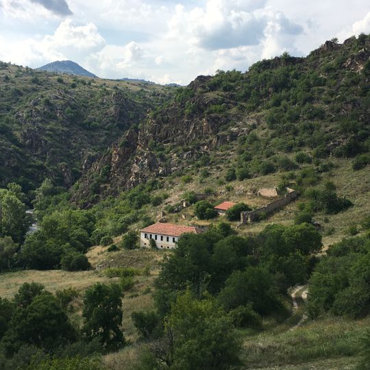 Тумба Чебрен