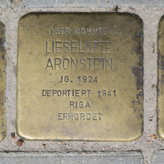 Stolperstein für Lieselotte Aronstein