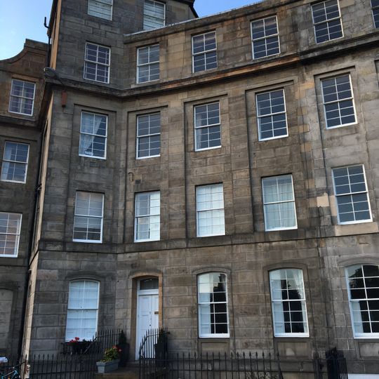 Edinburgh, 5-7 Gardner's Crescent
