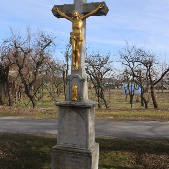 Kříž na křižovatce v Blatnici