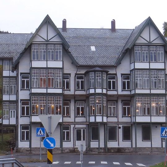 Sjøholt hotell