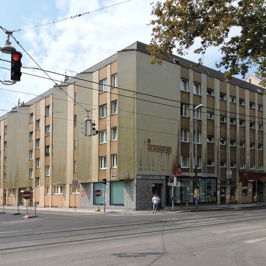 Wohnhausanlage Donaufelder Straße 22