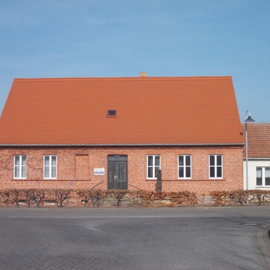 Schulgebäude Dorfallee 6