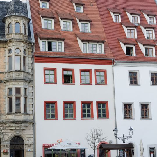 Wohnhaus in geschlossener Bebauung, mit Ausstattung Hauptmarkt 17