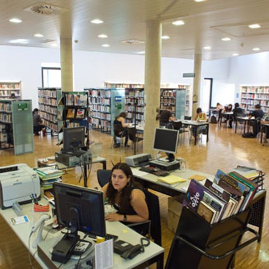 Biblioteca Pública Terra Baixa