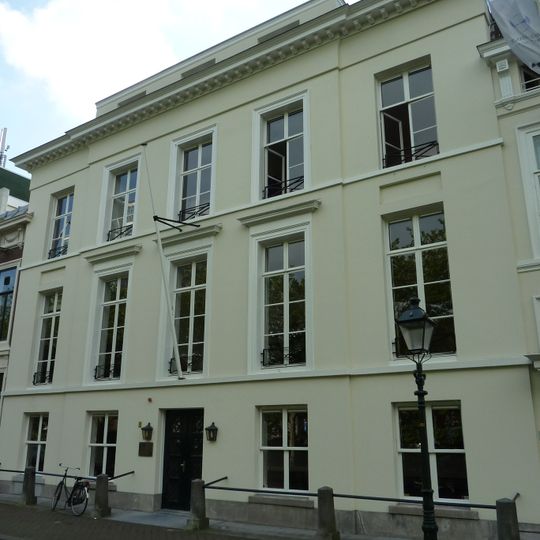 Koninginnegracht 26, The Hague