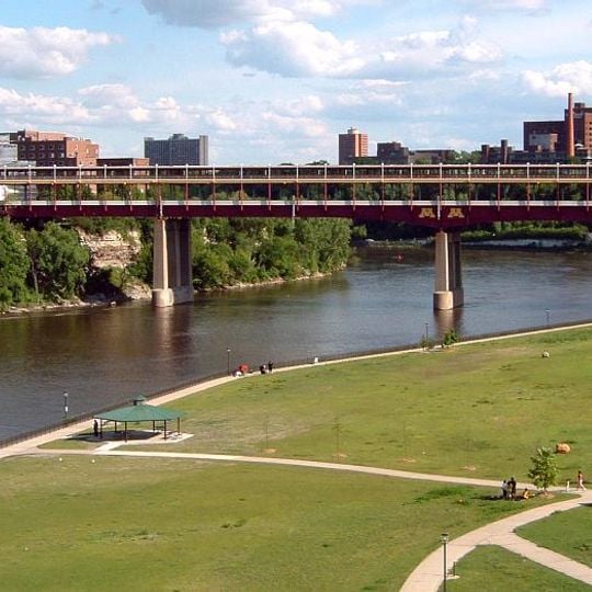 Washington Avenue Bridge