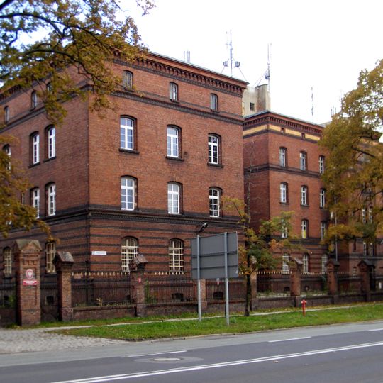 Budynek koszarowy, ob. budynek Uniwersytetu Opolskiego