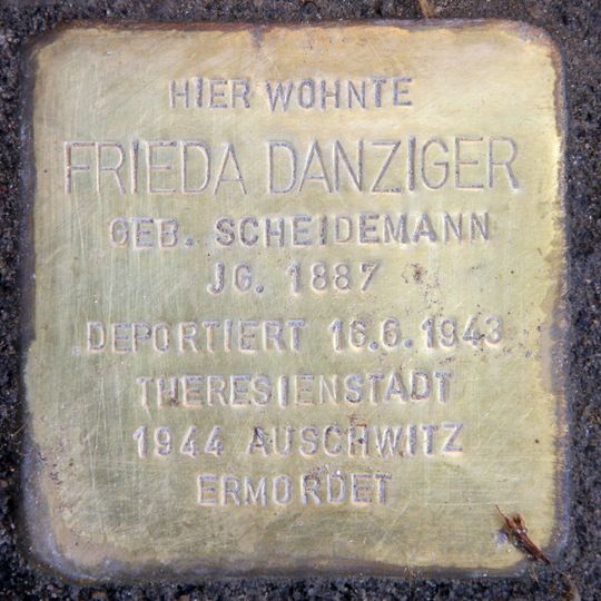 Stolperstein en memoria de Frieda Danziger